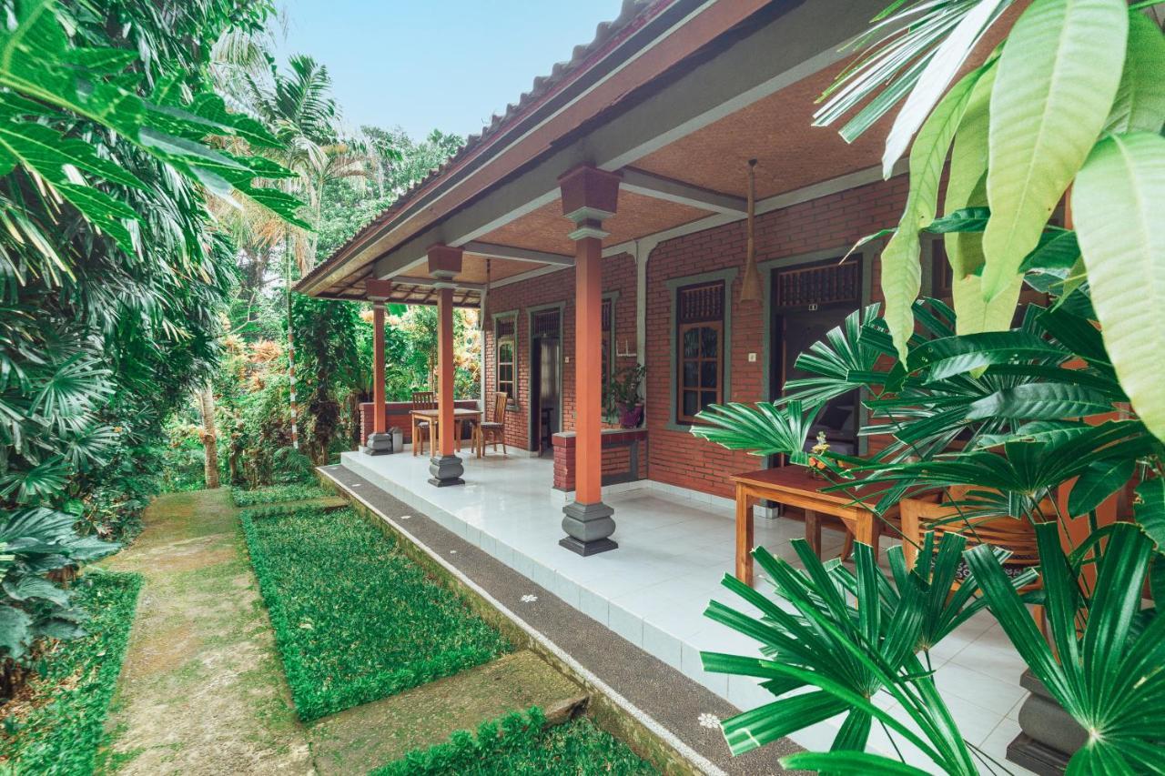 Suastika Lodge Ubud Exteriör bild